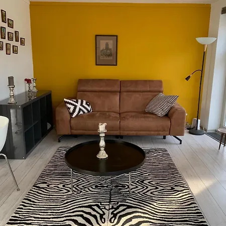Apartament Lange Geldersekade 3, 80 M2 *